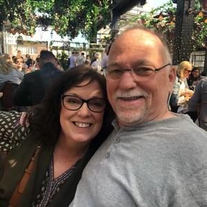 Meet your Posher, Lori